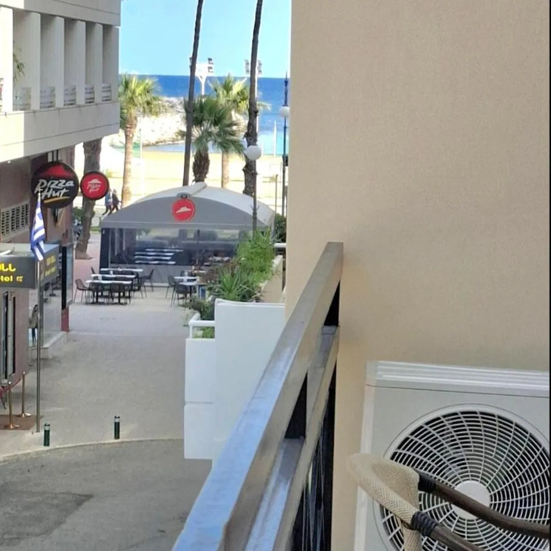 By The Way Apartment 1 Larnaca